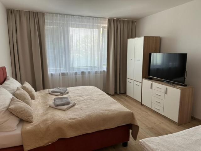 Sunny House Two Apartamento Bratislava Exterior foto